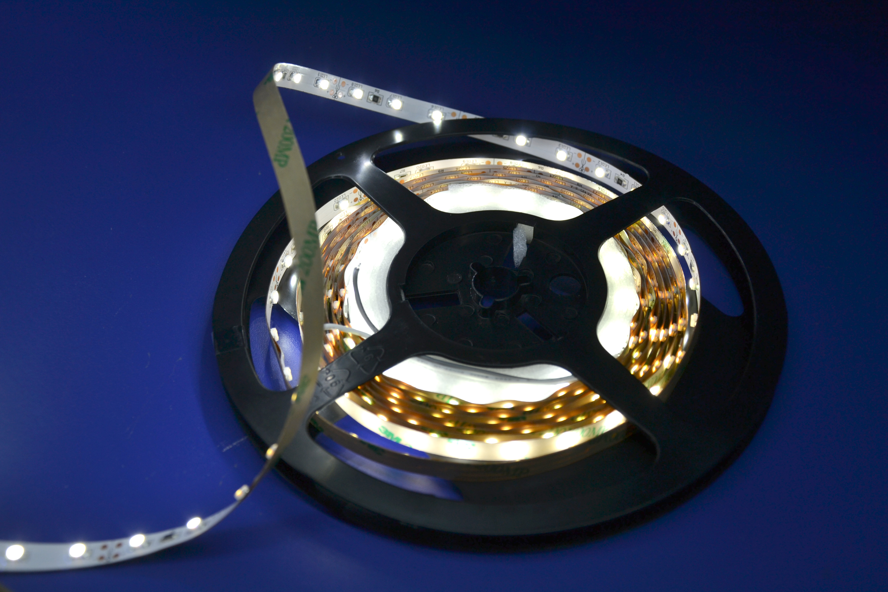 Flexible LED strip solution with HL Display